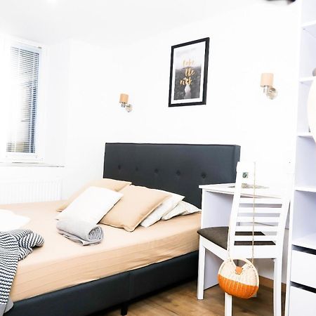 Budapest City Center, Nicely Renovated Apartment With 3 Bedrooms Eksteriør billede