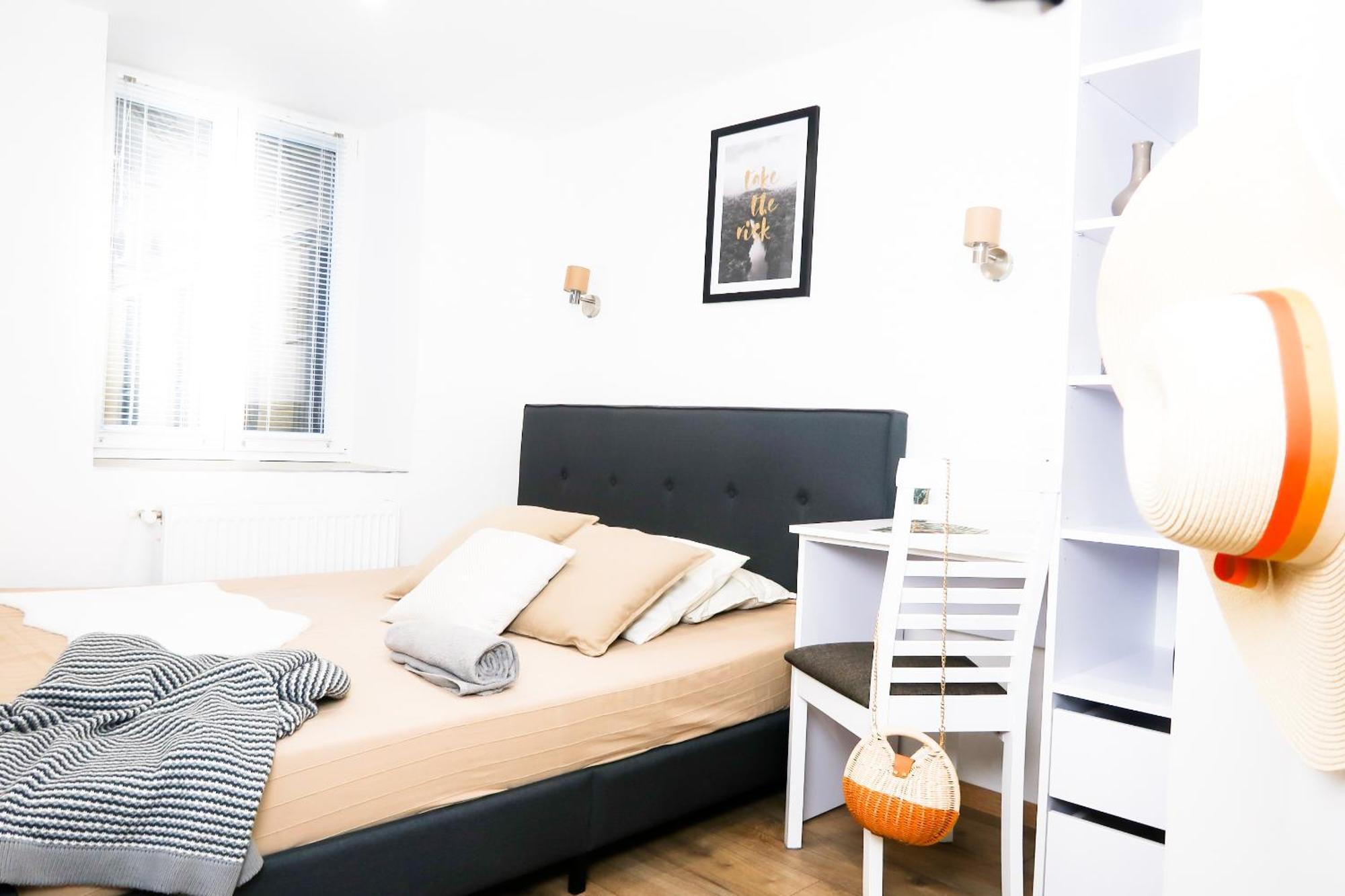 Budapest City Center, Nicely Renovated Apartment With 3 Bedrooms Eksteriør billede